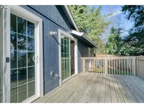 2440 6th Street Columbia City OR 97018