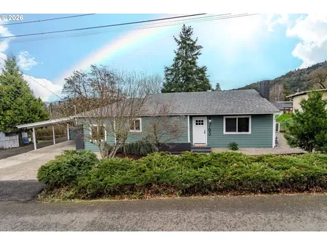 765 W Rainbow Street Roseburg OR 97471