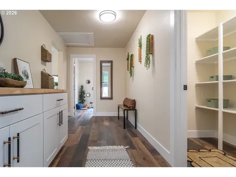 765 W Rainbow Street Roseburg OR 97471