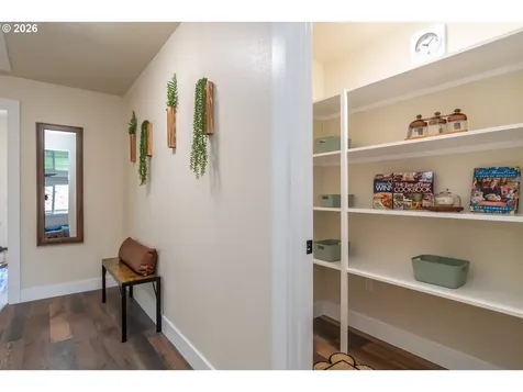 765 W Rainbow Street Roseburg OR 97471