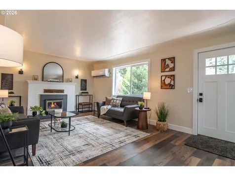 765 W Rainbow Street Roseburg OR 97471