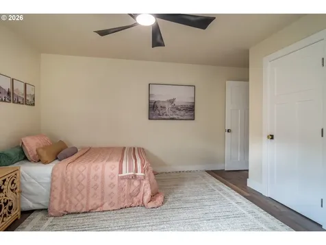 765 W Rainbow Street Roseburg OR 97471