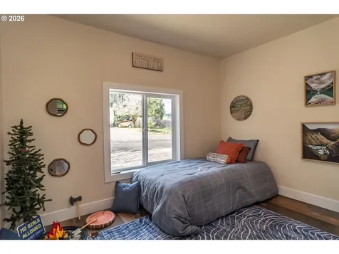 765 W Rainbow Street Roseburg OR 97471