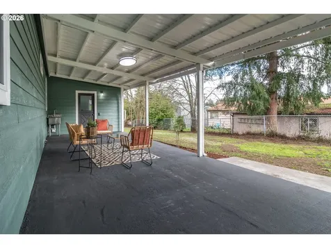 765 W Rainbow Street Roseburg OR 97471