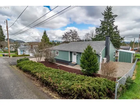 765 W Rainbow Street Roseburg OR 97471