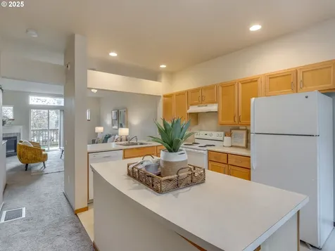 606 SW Dillan Drive Beaverton OR 97006