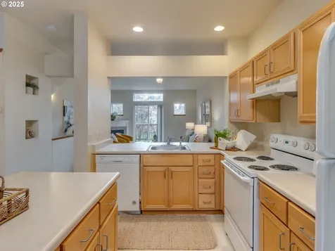 606 SW Dillan Drive Beaverton OR 97006