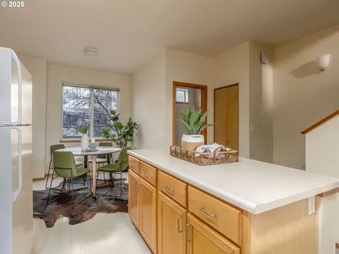 606 SW Dillan Drive Beaverton OR 97006