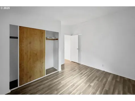 100 Seagrove Loop Lincoln City OR 97367