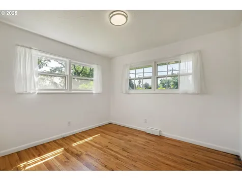 881 Linn Avenue Oregon City OR 97045