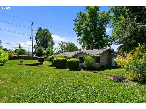 881 Linn Avenue Oregon City OR 97045
