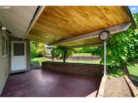 881 Linn Avenue Oregon City OR 97045