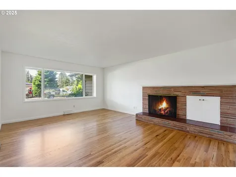 881 Linn Avenue Oregon City OR 97045