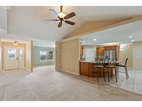 1744 NE Shale Court Roseburg OR 97470
