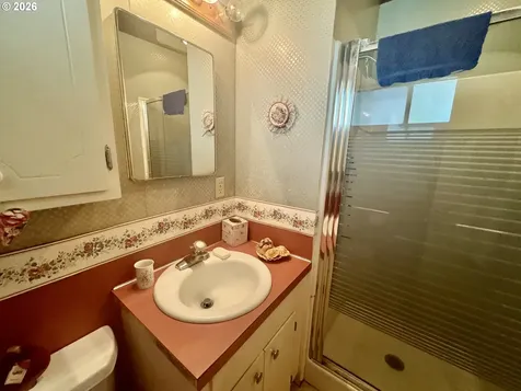 11445 E Mapleton Road Mapleton OR 97453