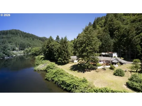 11445 E Mapleton Road Mapleton OR 97453