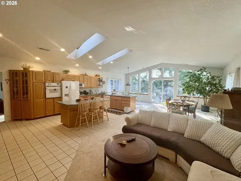 11445 E Mapleton Road Mapleton OR 97453