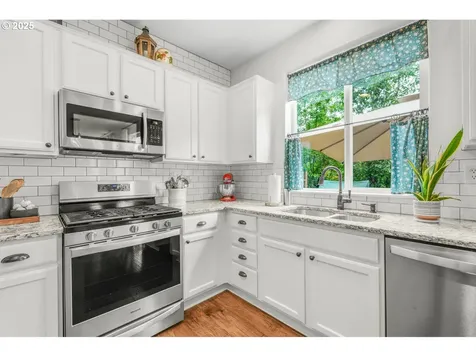 966 NW Brookhill Street Hillsboro OR 97124