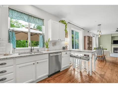 966 NW Brookhill Street Hillsboro OR 97124