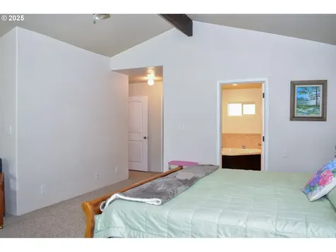 1529 Grand Avenue Medford OR 97504