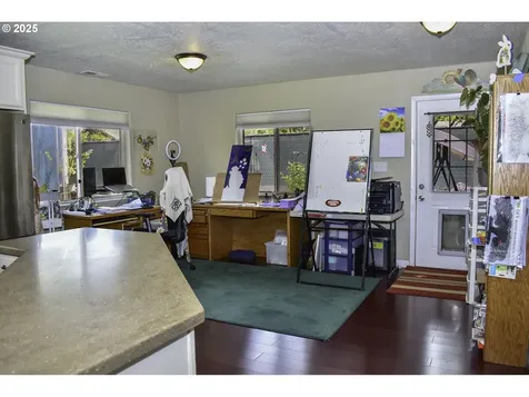 1529 Grand Avenue Medford OR 97504