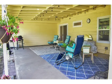 1529 Grand Avenue Medford OR 97504