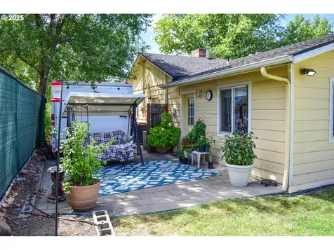 1529 Grand Avenue Medford OR 97504