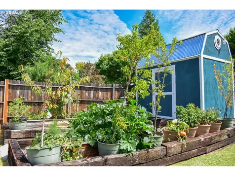 1529 Grand Avenue Medford OR 97504