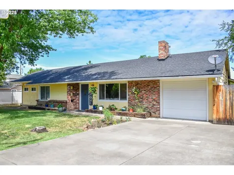 1529 Grand Avenue Medford OR 97504