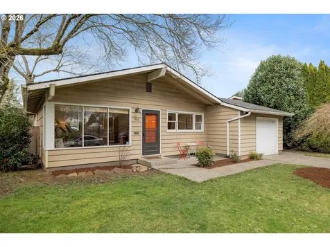 7825 SE Sherman Street Portland OR 97215