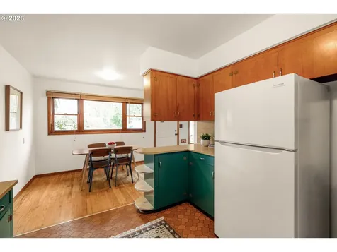 7825 SE Sherman Street Portland OR 97215