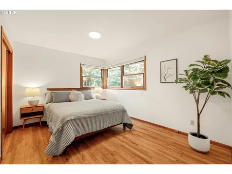 7825 SE Sherman Street Portland OR 97215