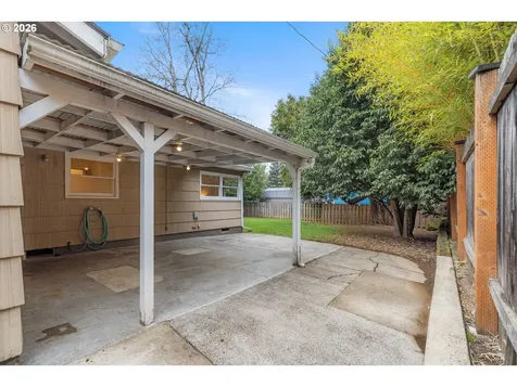 7825 SE Sherman Street Portland OR 97215
