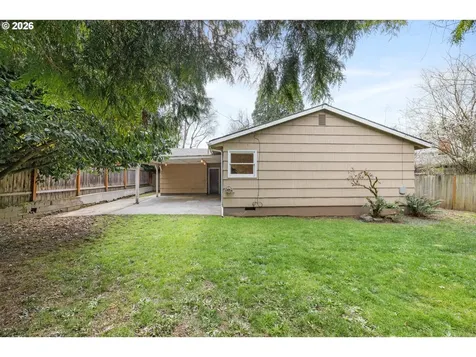 7825 SE Sherman Street Portland OR 97215