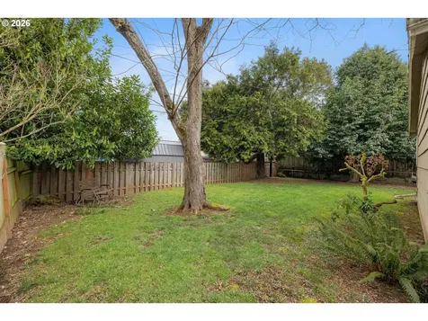 7825 SE Sherman Street Portland OR 97215