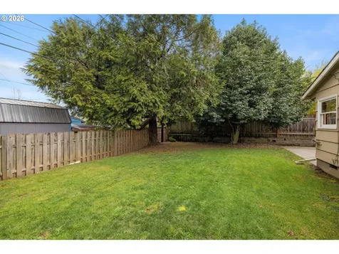7825 SE Sherman Street Portland OR 97215