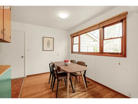 7825 SE Sherman Street Portland OR 97215