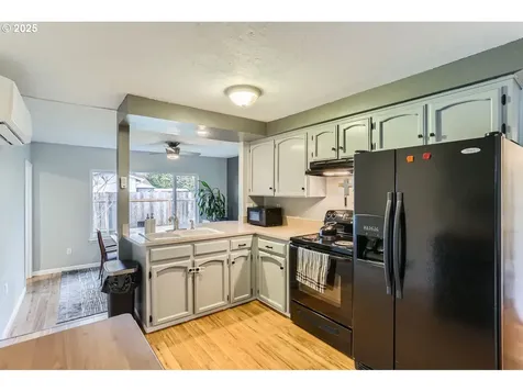 1424 SE Villard Street Mcminnville OR 97128