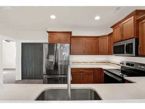 32944 E Lincoln Way Eugene OR 97408