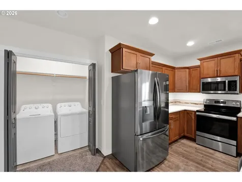 32944 E Lincoln Way Eugene OR 97408