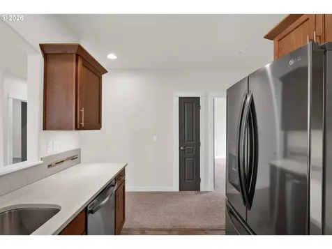 32944 E Lincoln Way Eugene OR 97408