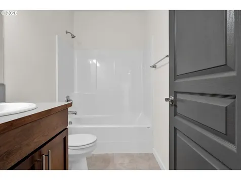 32944 E Lincoln Way Eugene OR 97408