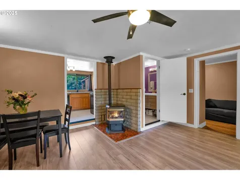630 Colonial Drive Springfield OR 97477