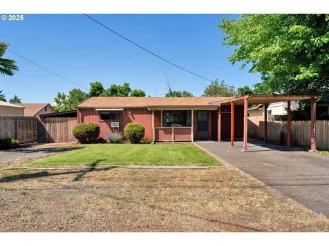 630 Colonial Drive Springfield OR 97477