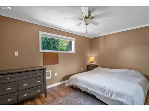 630 Colonial Drive Springfield OR 97477