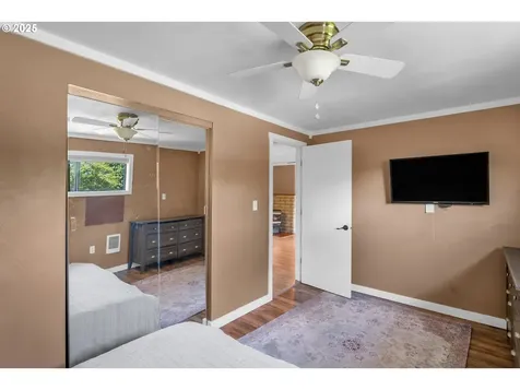 630 Colonial Drive Springfield OR 97477