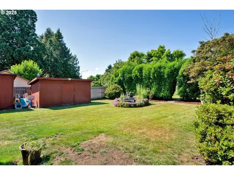 630 Colonial Drive Springfield OR 97477