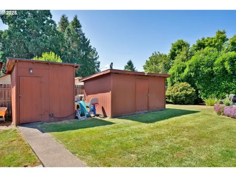 630 Colonial Drive Springfield OR 97477