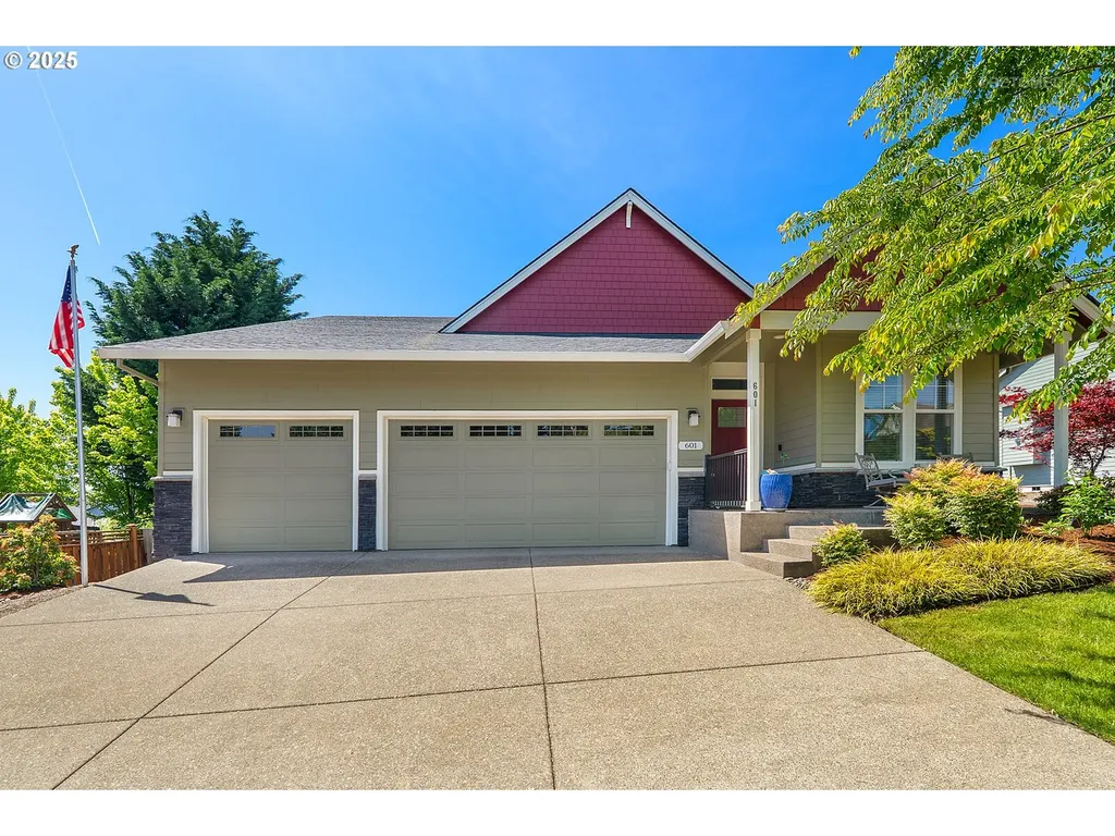 601 SW 7th Street Dundee OR 97115