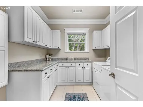 2214 Haviland Drive Grants Pass OR 97527